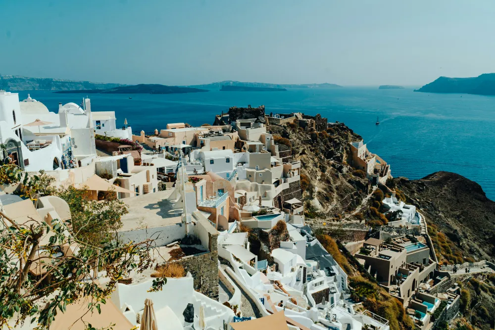 Traveler using eSIM in Greece
