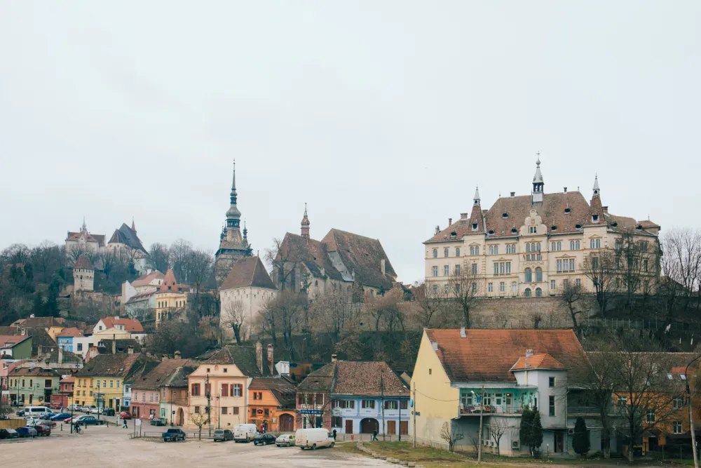 Traveler using eSIM in Romania