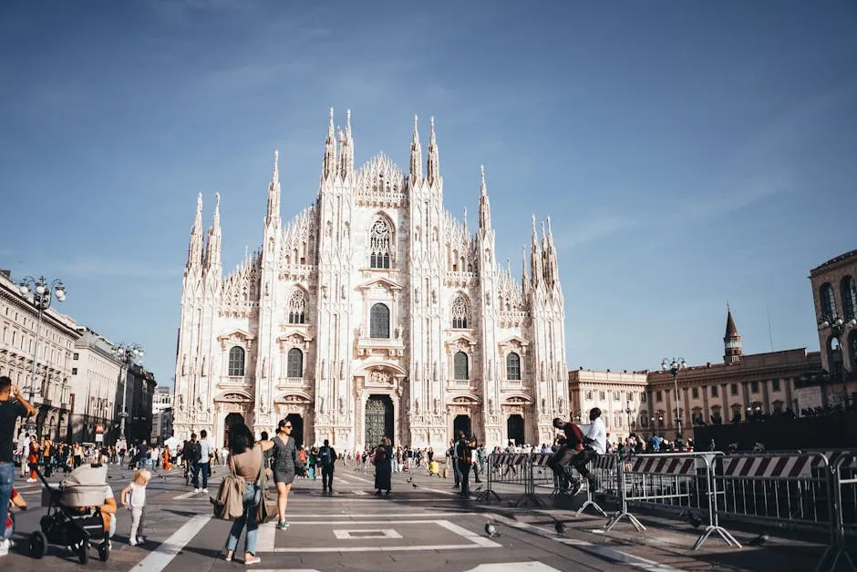 Milan Cathedral (Duomo di Milano) in the busy city square