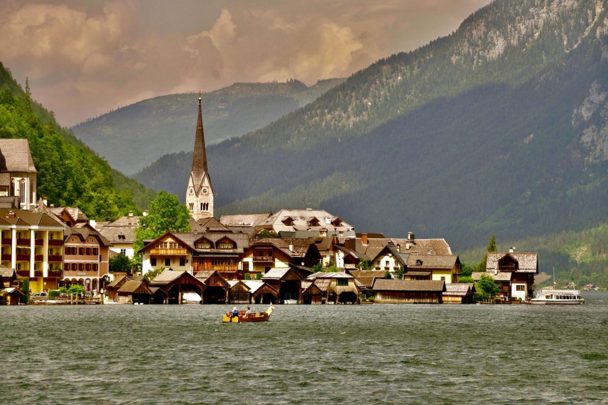 The lakeside village of Hallstatt, Austria travel eSIM guide