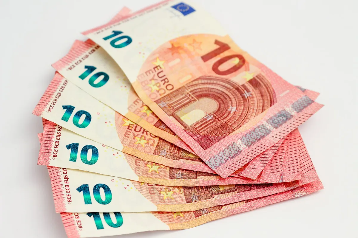 Euro banknotes and coins, the cash you still need in Rome